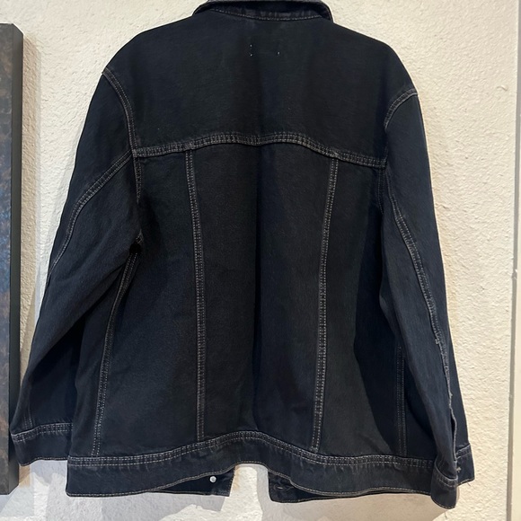 Ladies black washed baggy denim jacket (L) - Picture 5 of 6